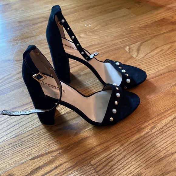 Francesca’s shoes - Picture 2 of 5